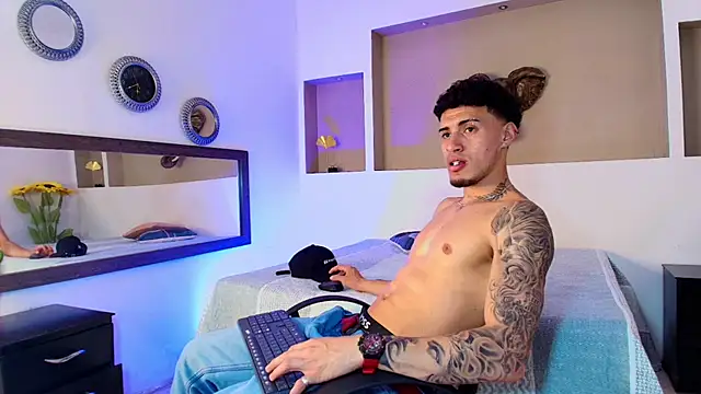 austin collinss online show from 12.26.24