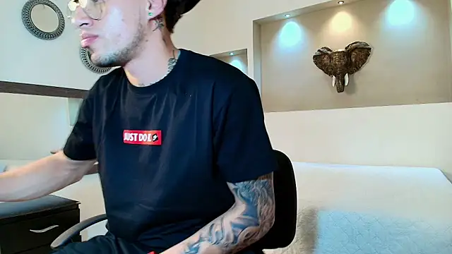 austin collinss online show from 02.09.25