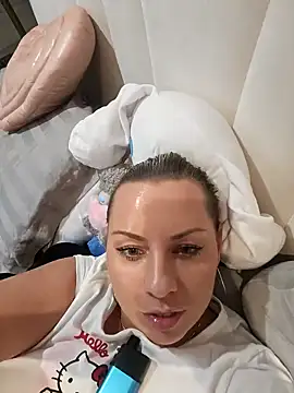 Sparkle2206 online show from 10.12.25