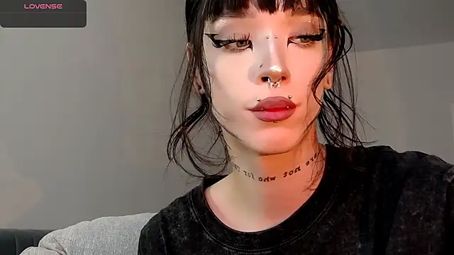 Snapshot of Dasha_M chatting on 09.22.25 Dasha M online show from 09.22.25