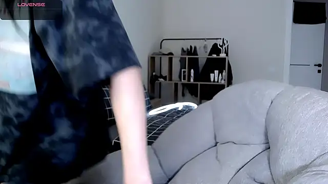 Snapshot of Dasha_M chatting on 10.16.25 Dasha M online show from 10.16.25