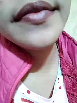 Snapshot of Anki-doll chatting on 01.13.25 Anki-doll online show from 01.13.25