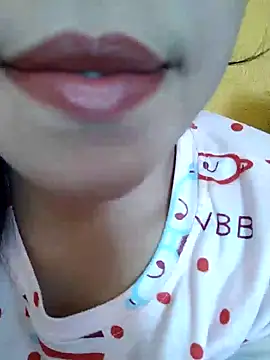 Snapshot of Anki-doll chatting on 01.15.25 Anki-doll online show from 01.15.25