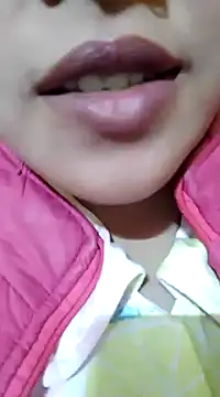 Snapshot of Anki-doll chatting on 01.22.25 Anki-doll online show from 01.22.25