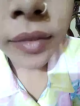 Snapshot of Anki-doll chatting on 02.10.25 Anki-doll online show from 02.10.25