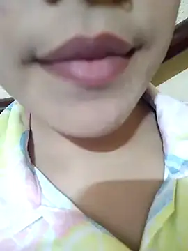 Snapshot of Anki-doll chatting on 03.09.25 Anki-doll online show from 03.09.25