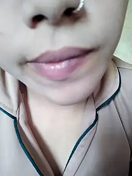 Snapshot of Anki-doll chatting on 03.17.25 Anki-doll online show from 03.17.25