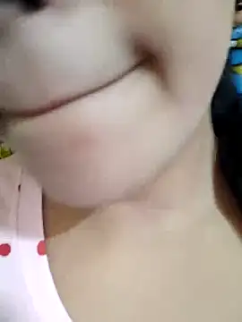 Snapshot of Anki-doll chatting on 09.15.25 Anki-doll online show from 09.15.25