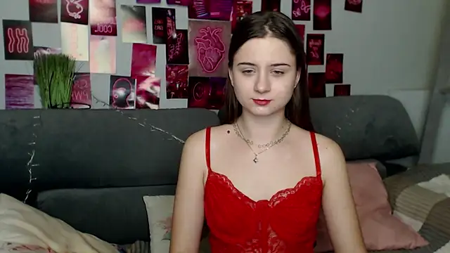 Snapshot of MilanaRoza chatting on 10.04.25 MilanaRoza online show from 10.04.25