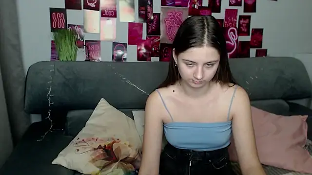 Snapshot of MilanaRoza chatting on 10.12.25 MilanaRoza online show from 10.12.25