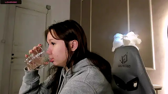 Alisia Mars online show from 09.18.25