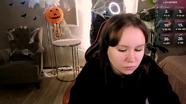 Alisia Mars online show from 10.18.25