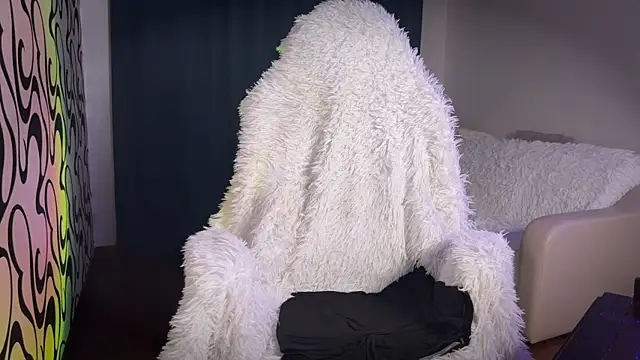 Snapshot of VanessaWayne chatting on 10.01.25 VanessaWayne online show from 10.01.25