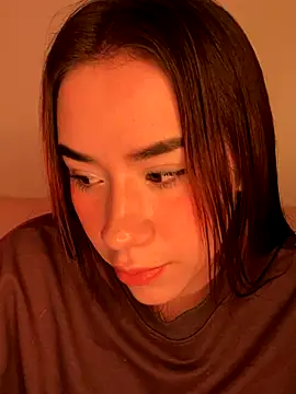 Im Valen Cute online show from 11.05.25