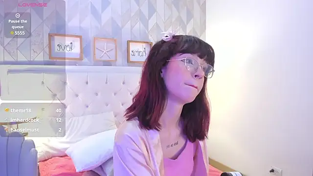 Snapshot of Nastya_Fantasy chatting on 02.12.25 Nastya Fantasy online show from 02.12.25