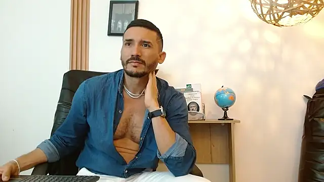 Reiko 85  online show from 09.24.25