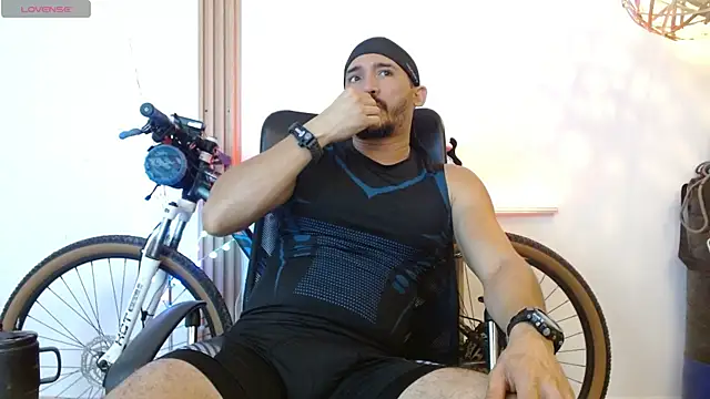 Reiko 85  online show from 01.14.26