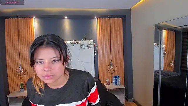 Antonella Torres2 online show from 02.17.25