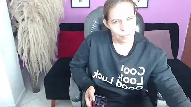 Snapshot of Milf_karlye chatting on 09.20.25 Milf karlye online show from 09.20.25