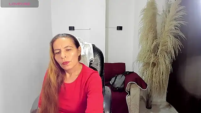 Snapshot of Milf_karlye chatting on 06.21.26 Milf karlye online show from 06.21.26