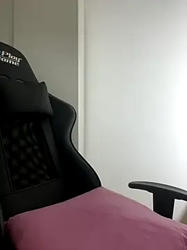 Thalibunny online show from 10.18.25