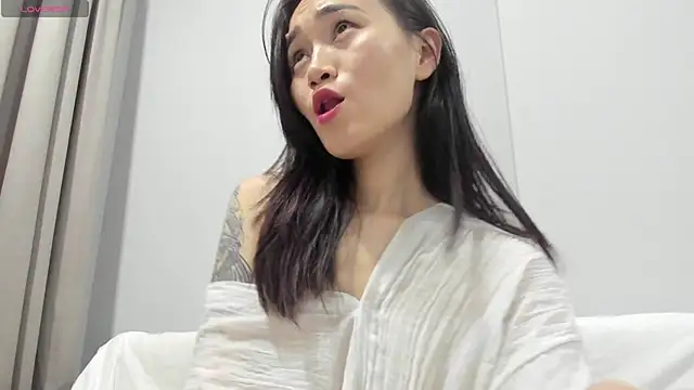 aenie online show from 01.14.25