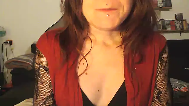 Snapshot of complicata_mente chatting on 12.24.24 complicata mente online show from 12.24.24