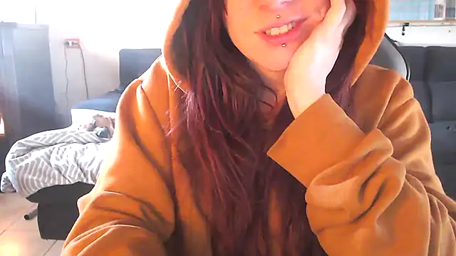 Snapshot of complicata_mente chatting on 02.20.25 complicata mente online show from 02.20.25