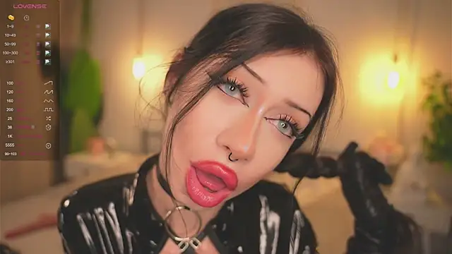 Devilsss toy online show from 10.04.25