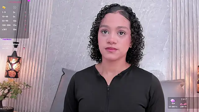 Snapshot of Alahia_Baiter chatting on 03.11.25 Alahia Baiter online show from 03.11.25