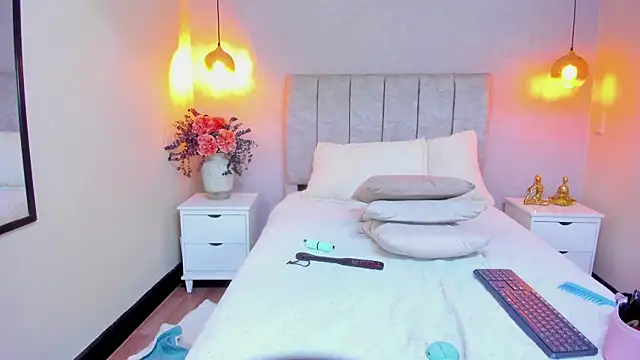 tutu milf online show from 10.12.25