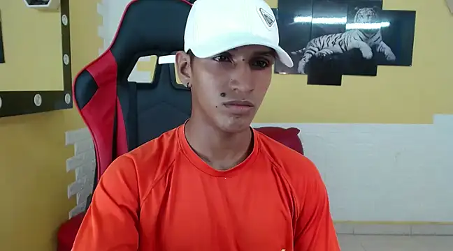 mau elixxx online show from 01.11.25