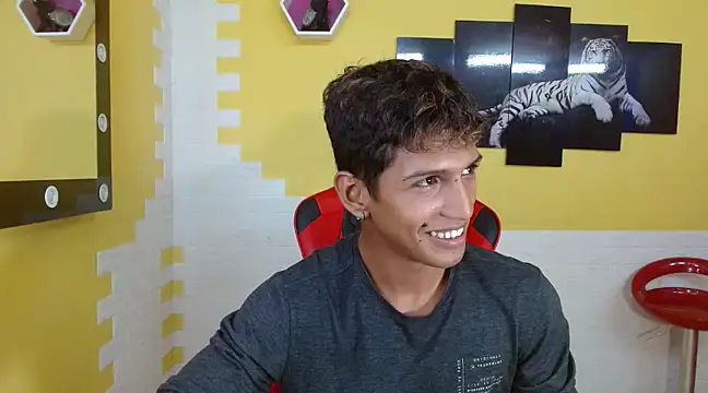 mau elixxx online show from 01.25.25