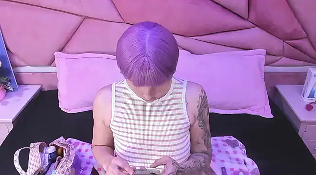 ChloeeTompson  online show from 03.07.25