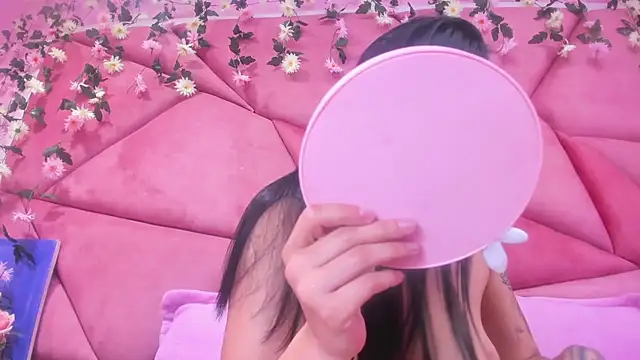 ChloeeTompson  online show from 03.11.25