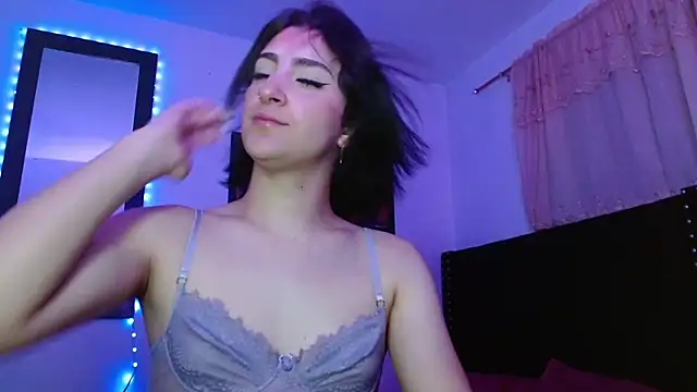 Triana Damelio online show from 09.19.25