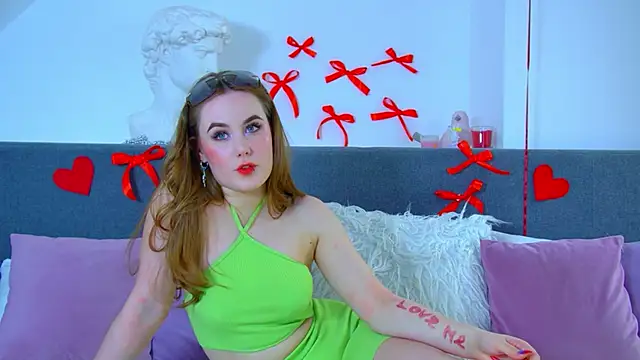 Snapshot of DanaDrake chatting on 02.25.25 DanaDrake online show from 02.25.25