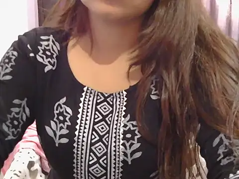 cutie-taara online show from 03.12.25