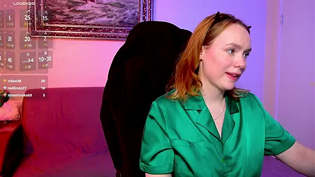 Kari Lunna online show from 12.14.24