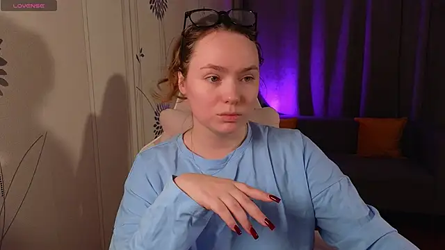 Kari Lunna online show from 10.19.25