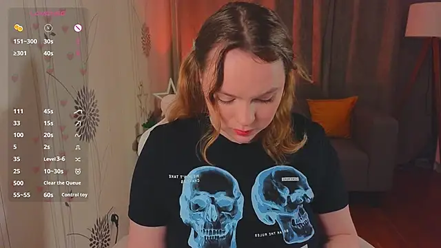 Kari Lunna online show from 10.30.25