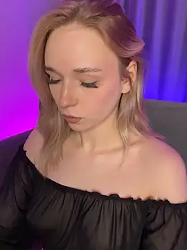 Snapshot of Eva_Millss chatting on 01.17.25 Eva Millss online show from 01.17.25