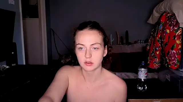 ENGLISHEMILY 69 online show from 11.11.25