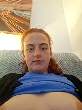 Snapshot of ENGLISHEMILY_69 chatting on 04.27.26 ENGLISHEMILY 69 online show from 04.27.26