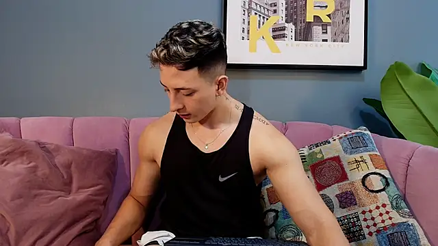 Snapshot of Zack_Miller24 chatting on 01.22.25 Zack Miller24 online show from 01.22.25