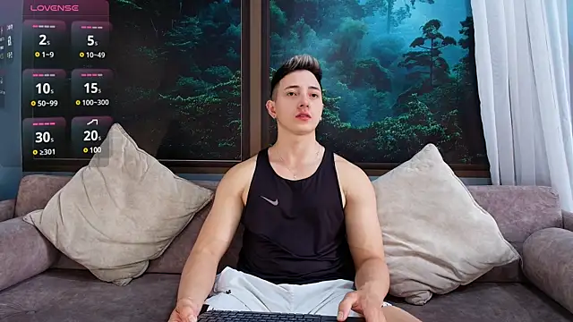 Snapshot of Zack_Miller24 chatting on 01.29.25 Zack Miller24 online show from 01.29.25