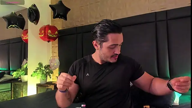 JossAckland online show from 10.12.25