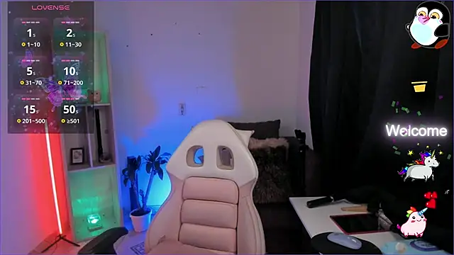 Snapshot of odelei chatting on 11.25.25 odelei online show from 11.25.25