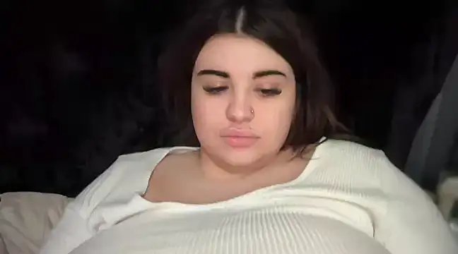 Snapshot of curvybabesx1 chatting on 03.21.25 curvybabesx1 online show from 03.21.25