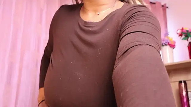 justnala  online show from 02.21.26